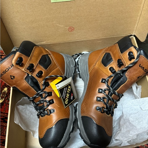 St Elias FG GTX Hiking Boot Size7.5/38 color: Cognac brown - Picture 2 of 7